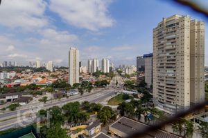 Image 16 - 879725