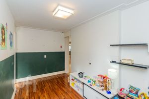 Image 23 - 879725