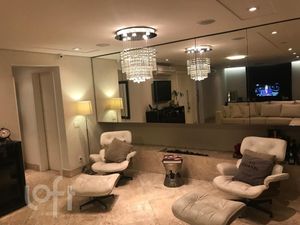 Image 1 - 879725