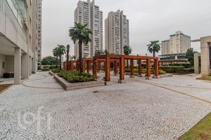 Image 57 - 879731
