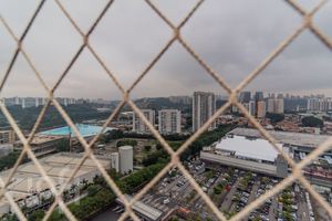 Image 32 - 879731