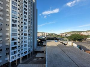 Image 16 - 879734