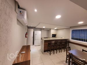 Image 17 - 879734