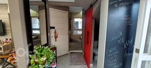 Image 9 - 879738