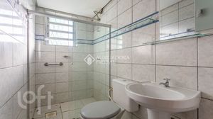 Image 9 - 879739