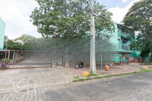 Image 17 - 879739