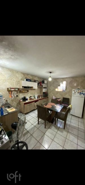 Image 4 - 879744