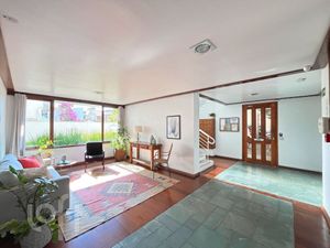 Image 37 - 879746