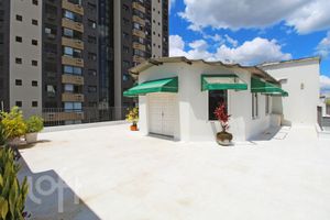 Image 36 - 879746