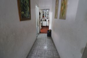 Image 6 - 879836