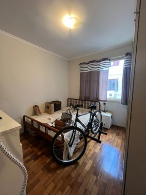 Image 8 - 879840