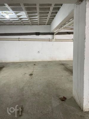 Image 16 - 879847