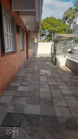 Image 21 - 879847