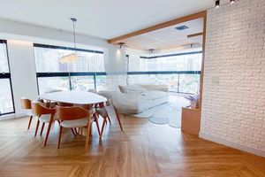 Image 1 - 879849