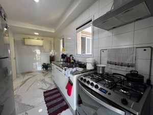 Image 29 - 879856