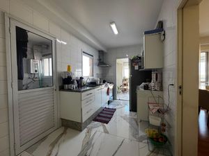 Image 23 - 879856