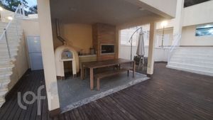 Image 13 - 879857
