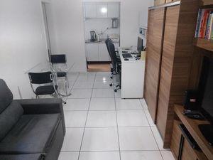 Image 1 - 879860