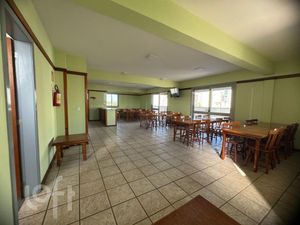 Image 21 - 879868