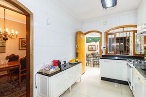 Image 44 - 879870