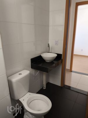 Image 9 - 879872