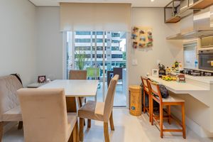 Image 1 - 879873