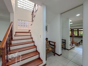 Image 29 - 879874