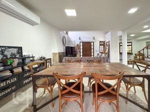 Image 13 - 879874