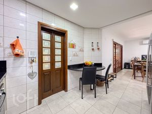 Image 11 - 879874