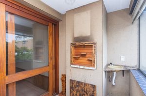 Image 5 - 879876