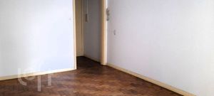 Image 1 - 879881