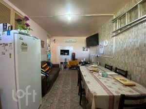 Image 9 - 879882