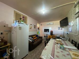Image 5 - 879882