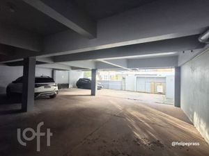 Image 21 - 879885