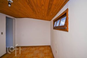 Image 31 - 879886