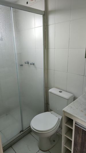 Image 8 - 879888