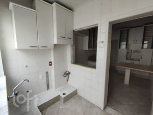 Image 4 - 879891