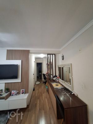 Image 1 - 879893