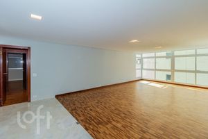 Image 62 - 879895