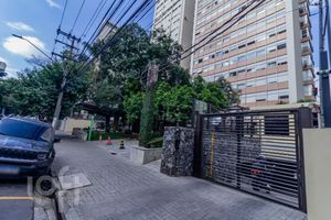Image 55 - 879895