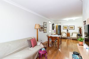 Image 3 - 879897