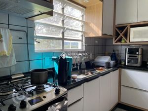 Image 13 - 879898