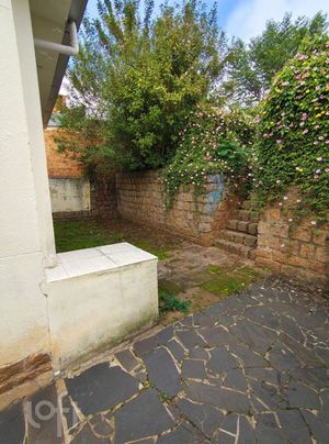 Image 21 - 879901