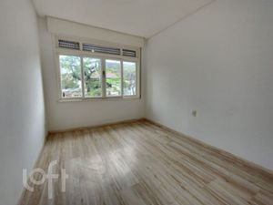 Image 17 - 879905