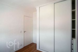 Image 11 - 879911