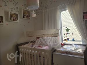Image 11 - 879925