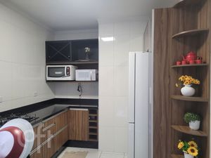 Image 4 - 879925
