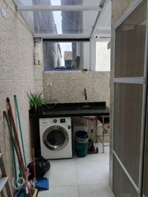 Image 3 - 879928