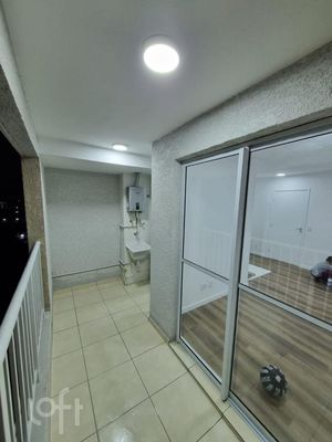 Image 1 - 879930
