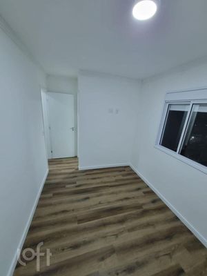 Image 4 - 879930